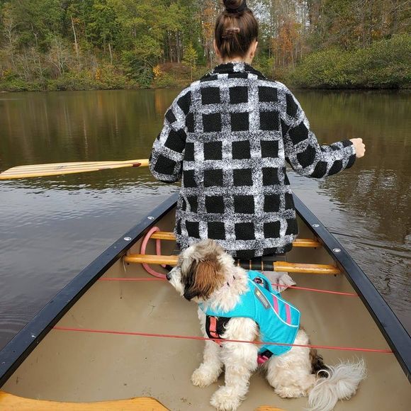 Meet your Posher, Holly - Picture 1 of 1